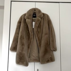 *NEW* Taupe Faux Fur Chubby Coat  Zara L